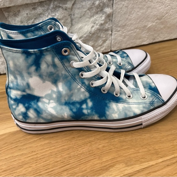 Converse Blue and White Tie-Dye High Tops Sz 10.5 - Picture 2 of 5